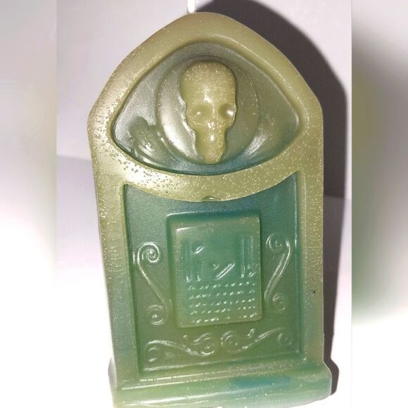 Hand crafted limited edition tombstone candle from our spooky candle collection - Picture 1 of 4